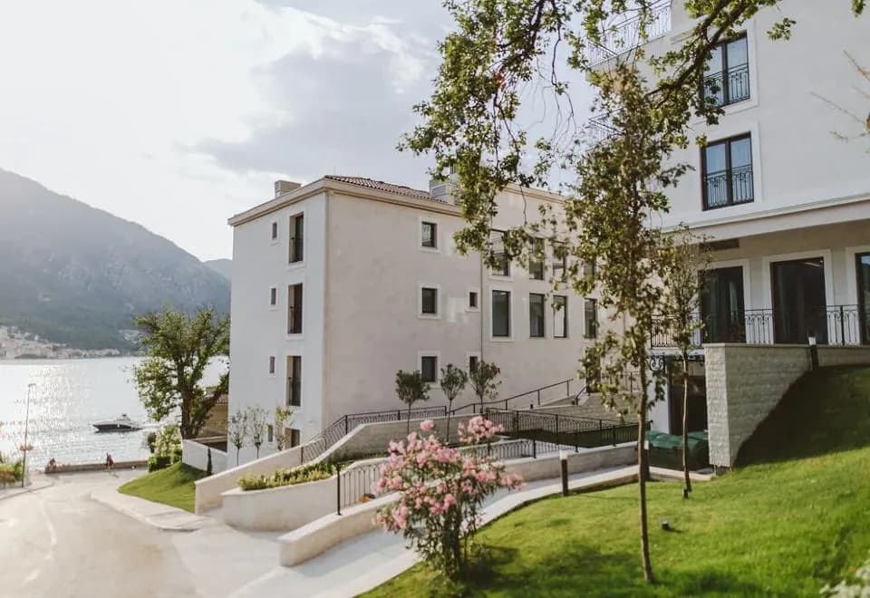 HUMA Kotor Bay Hotel and Villas