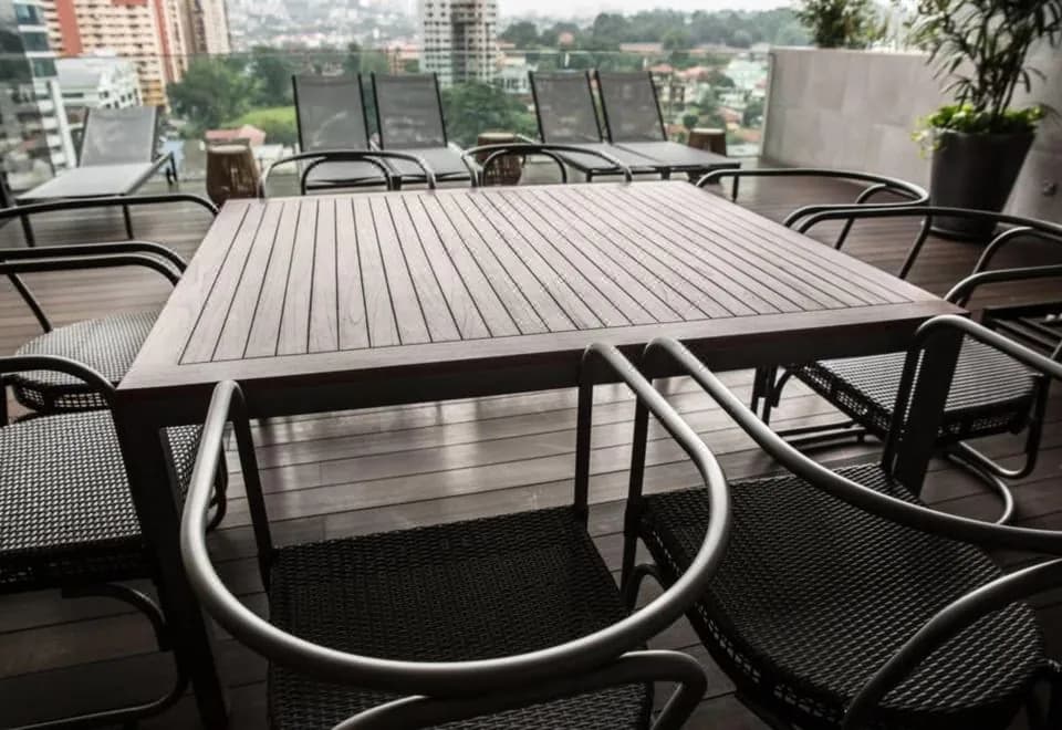 The Establishment (Est) KL Sentral by Plush
