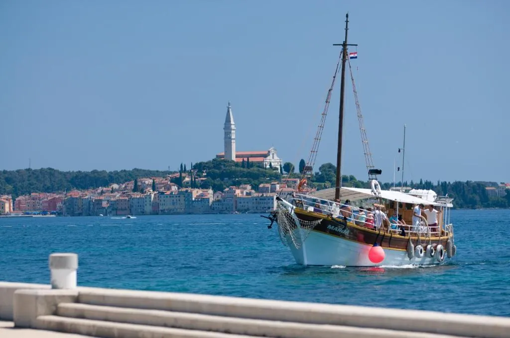 Maistra Select Amarin Resort
