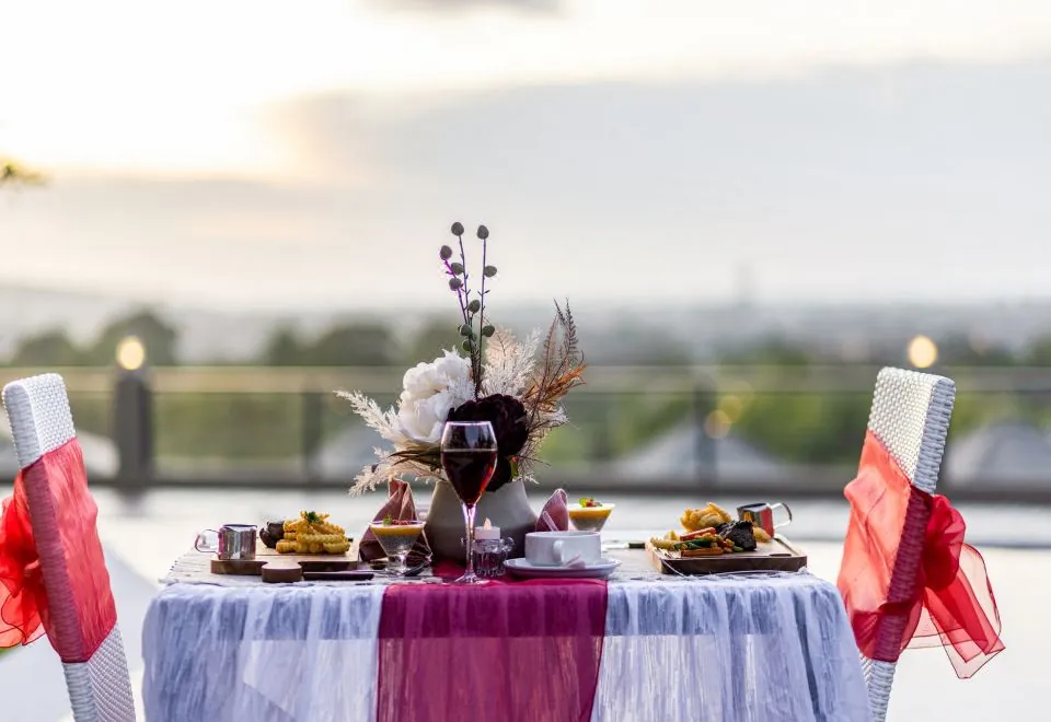 Luxotic Private Villa & Resort