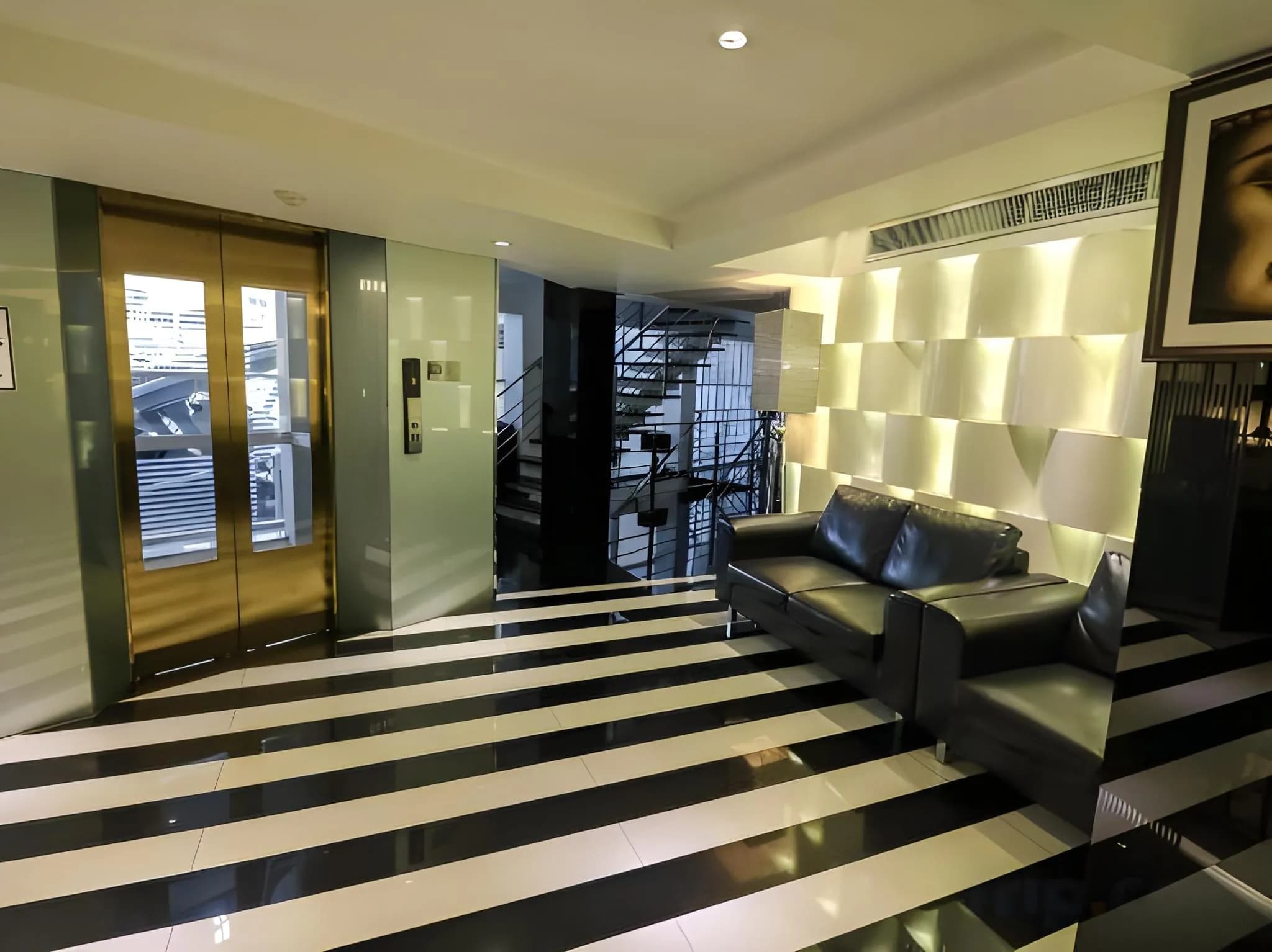 Sukhumvit Suites Hotel