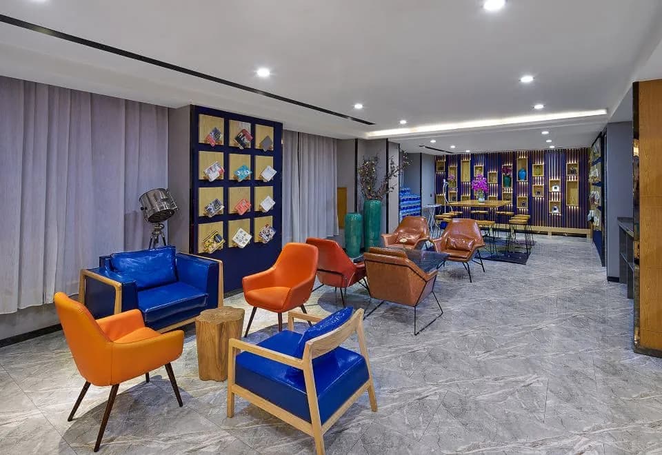 Life Hotel(Guangzhou Gangding Metro Station Zhongshan Third Hospital Branch)