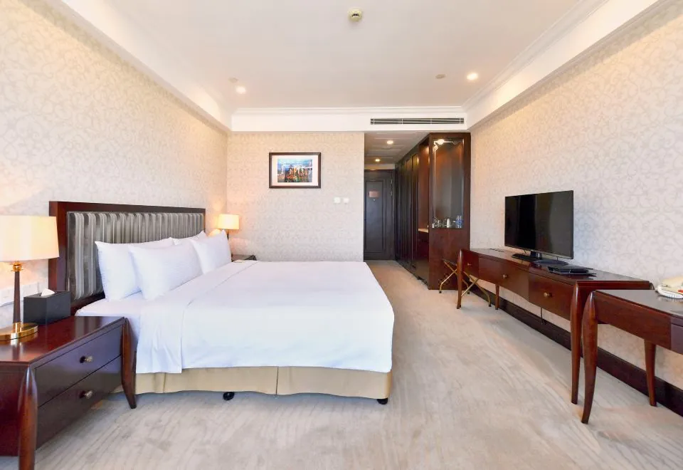 Shanghai Evergreen Laurel Hotel