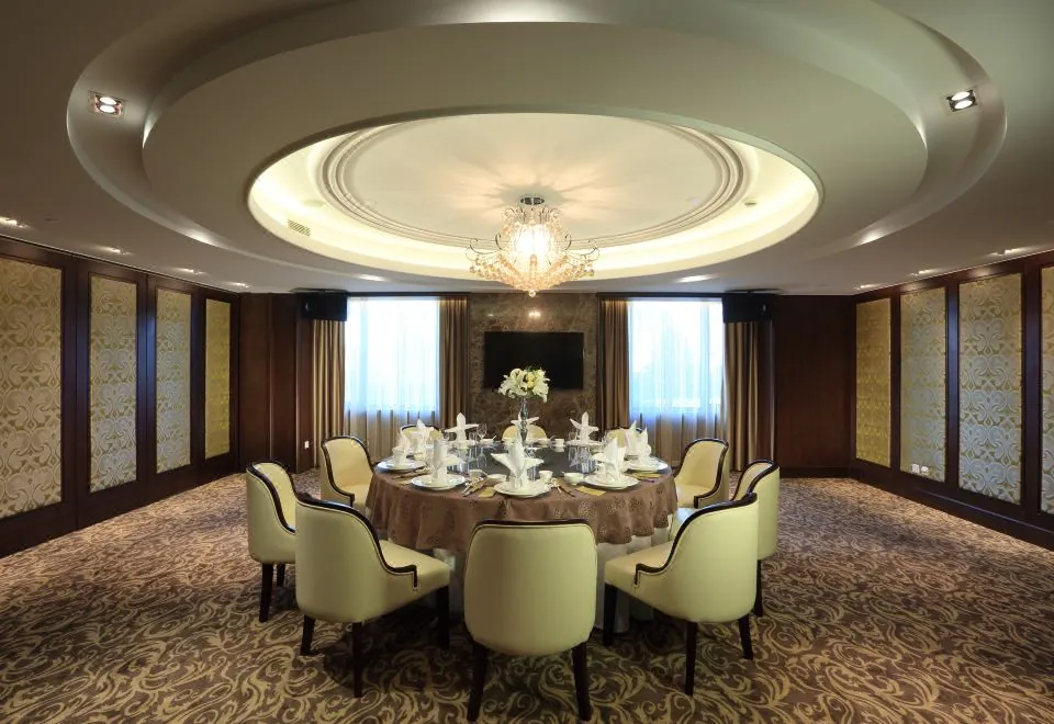 Shanghai Evergreen Laurel Hotel