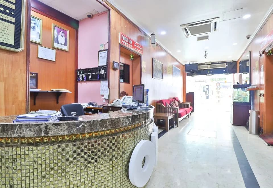OYO 353 Middle East Hotel