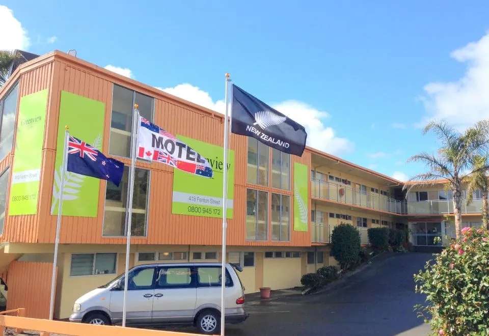 Greenview Motel