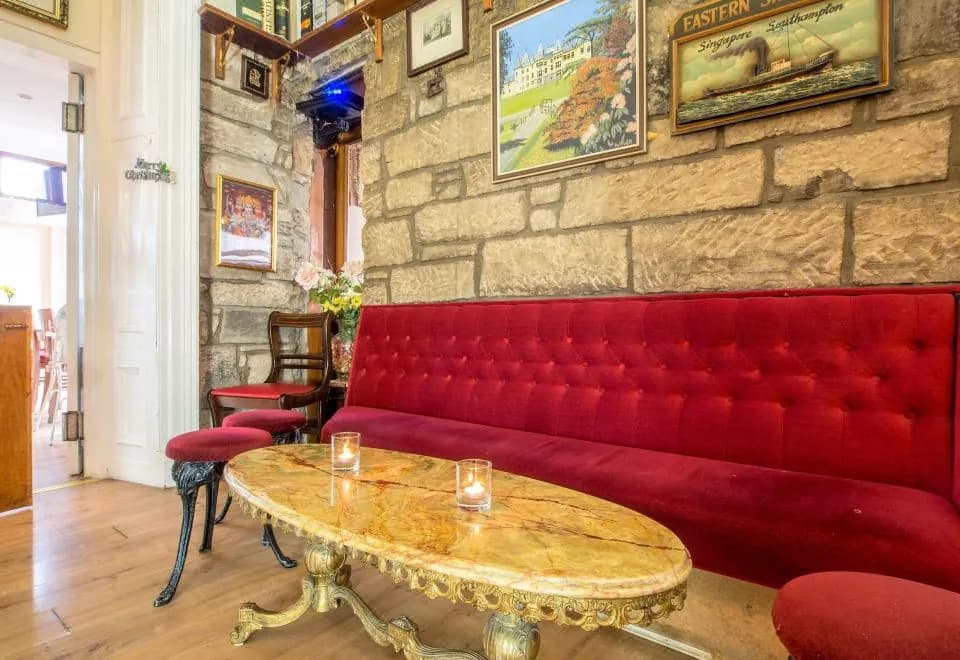 Cumberland Hotel