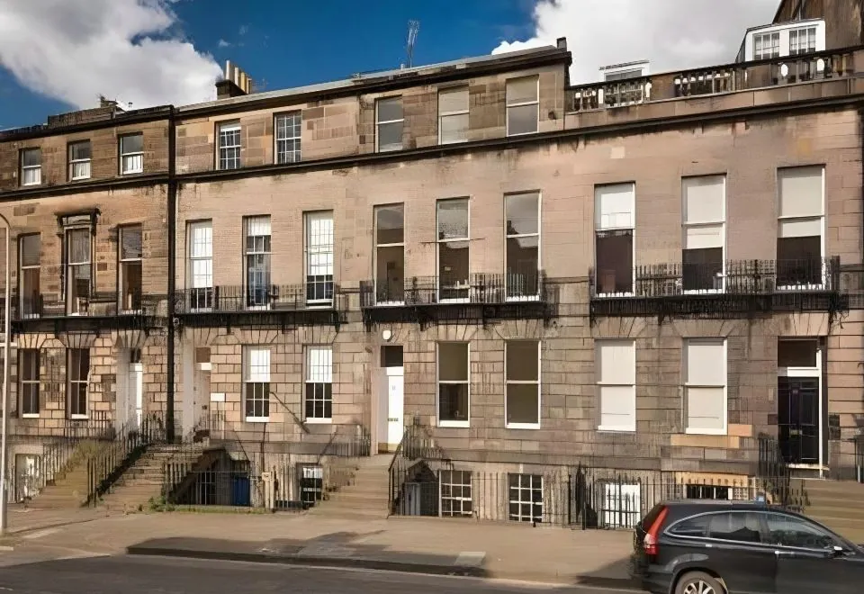Palmerston Suites