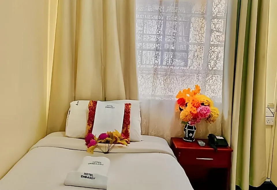 Hotel Embassy