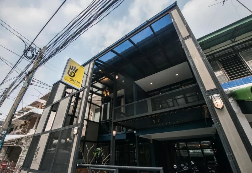 4Share Hostel - Adults Only