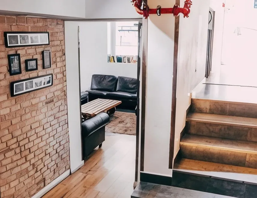 Black Swan Hostel