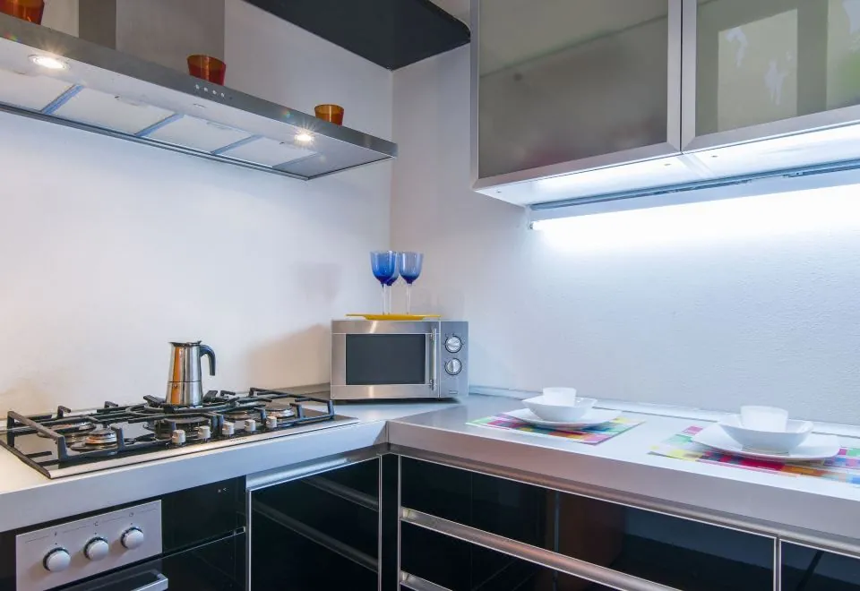 Della Scala Modern Apartment