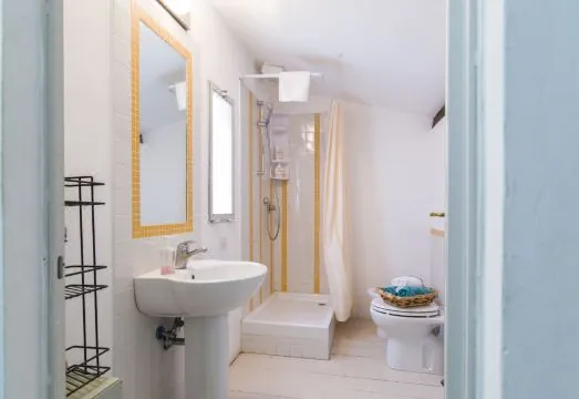 Della Scala Modern Apartment