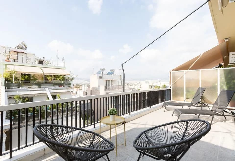 Upstreet Central Cozy Apartments in Plaka