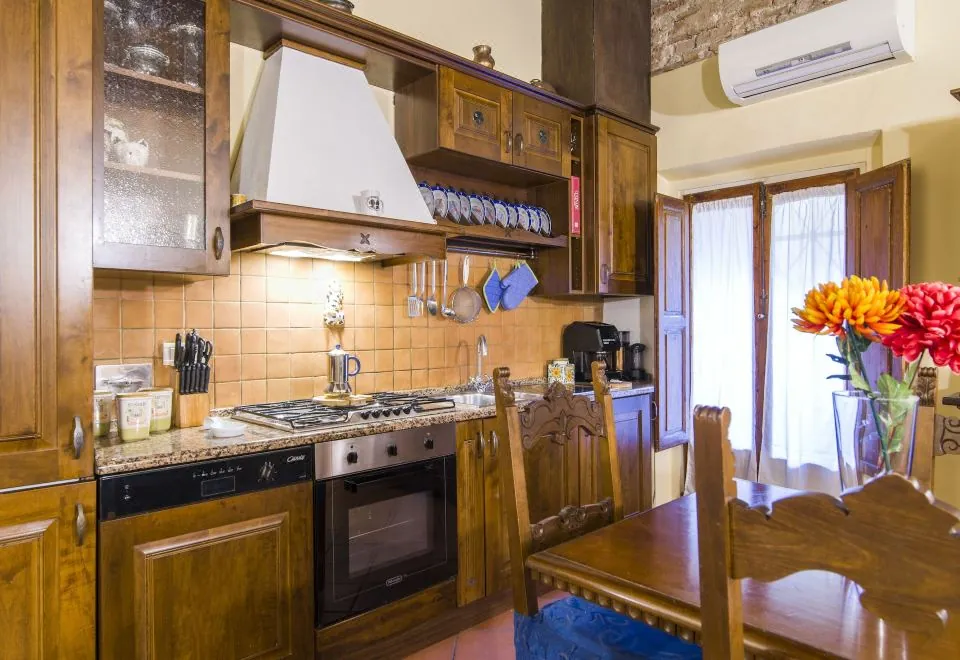 Florence Ariento Romantic Apartment