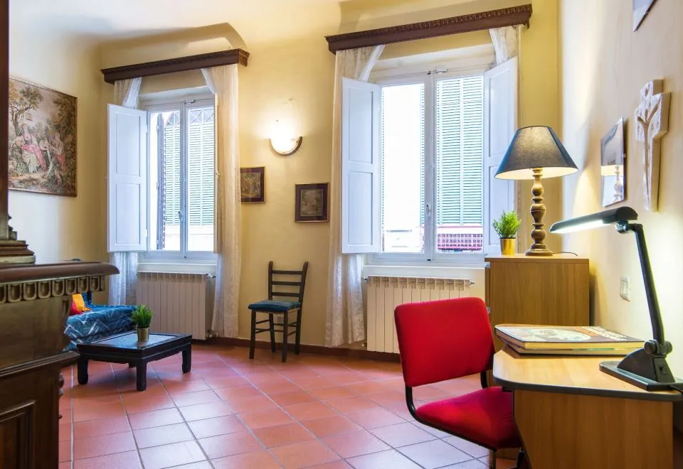 Florence Ariento Romantic Apartment