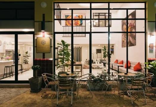 Chamberlain Hostel