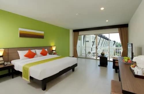 Kata Sea Breeze Resort