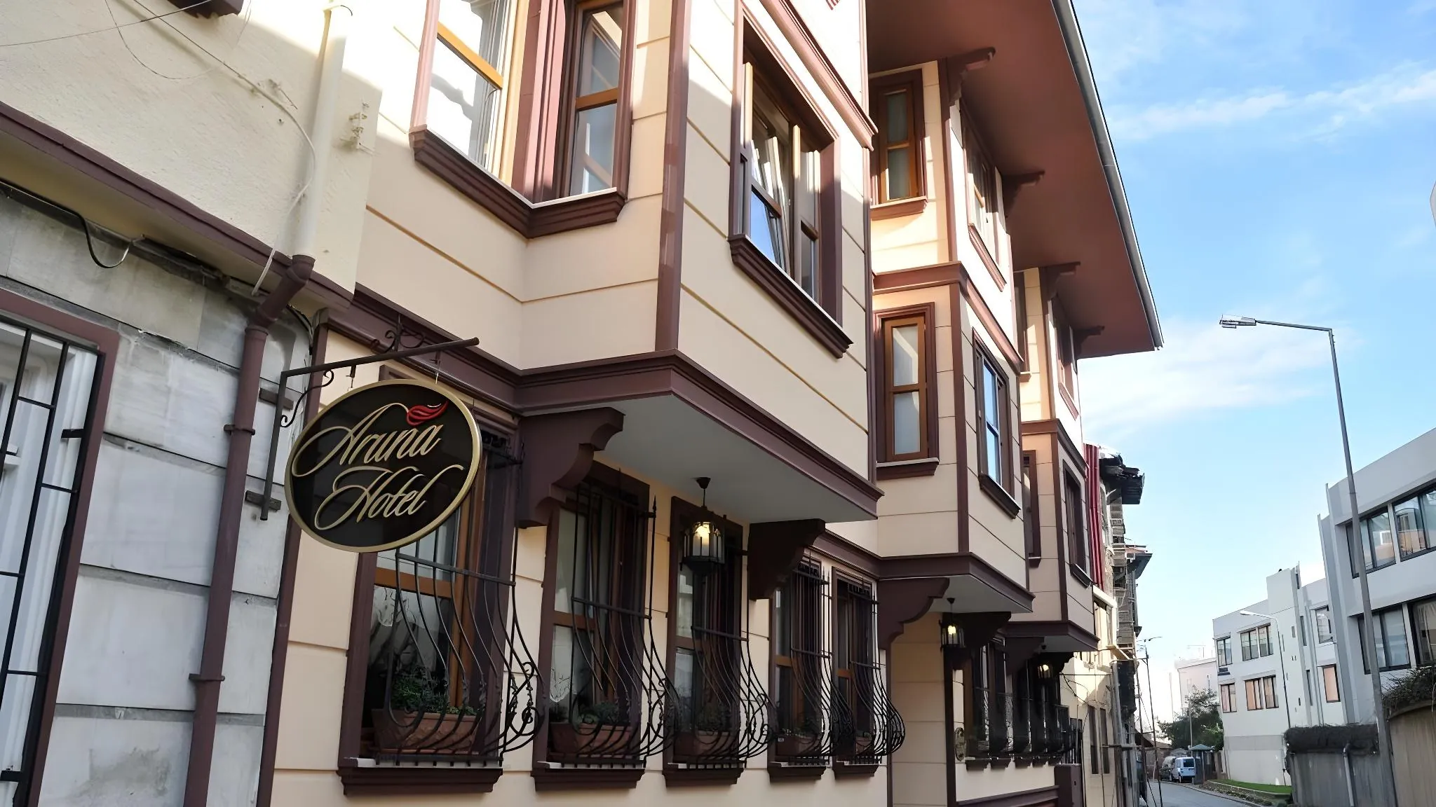 Aruna Boutique Hotel
