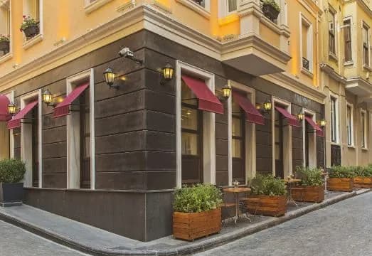Meroddi Pera Hotel