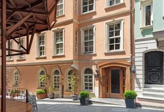 Meroddi Pera Hotel