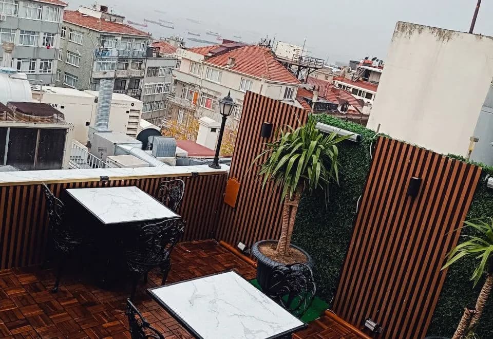 Leyenda Hotel