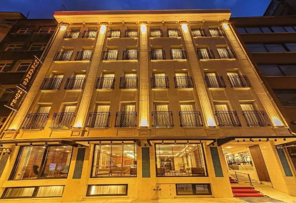 Mukarnas Taksim Hotel