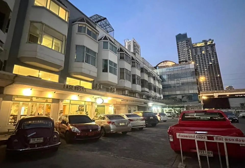 Ease Hostel