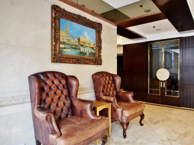 Oriental Lander Hotel