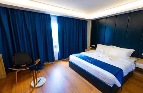 Sapphire Hotel