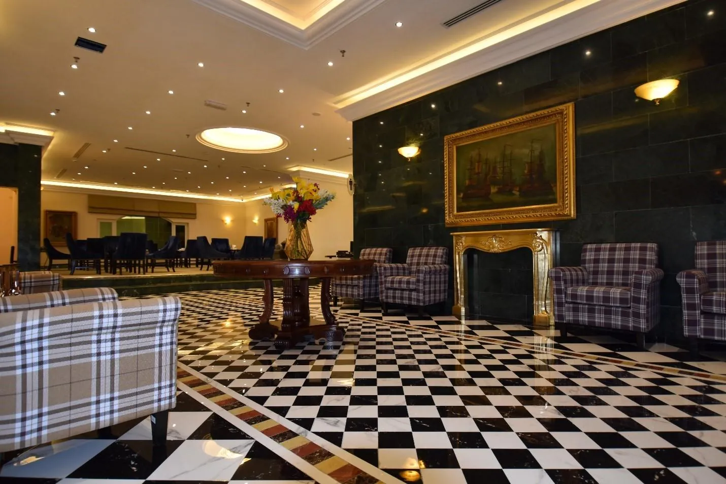 Royal Mirage