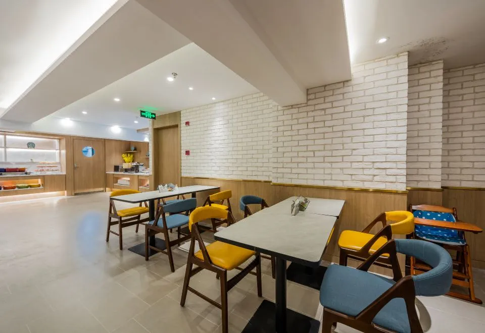 Home Inn Selected (Shanghai New International Expo Center, Guanglan Road Metro Station)