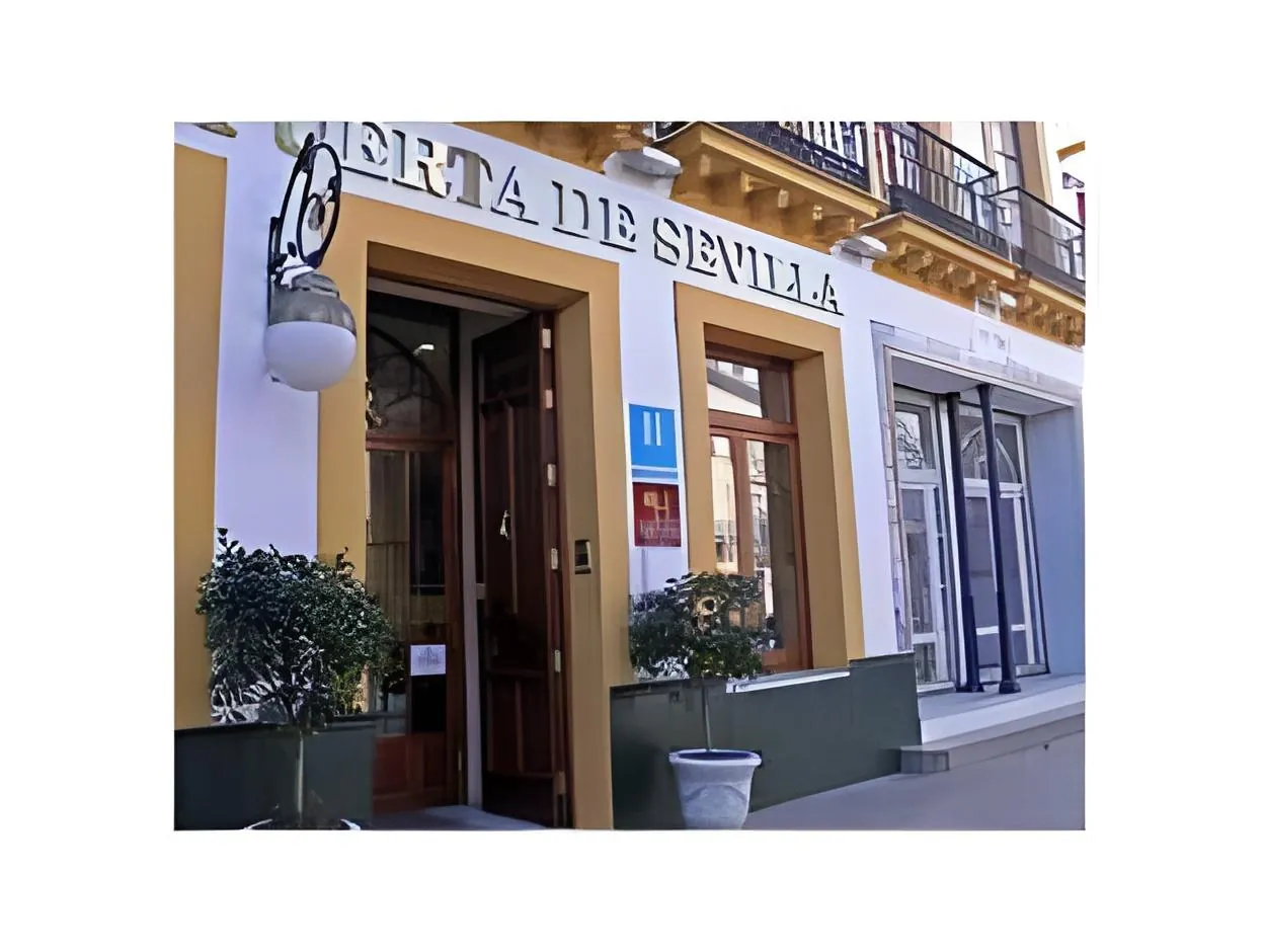 Basic Hotel Puerta de Sevilla