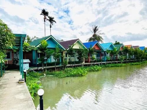Baan Chay Namm Resort