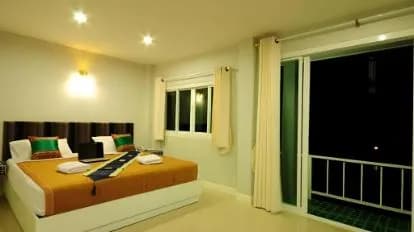 Baan Chay Namm Resort