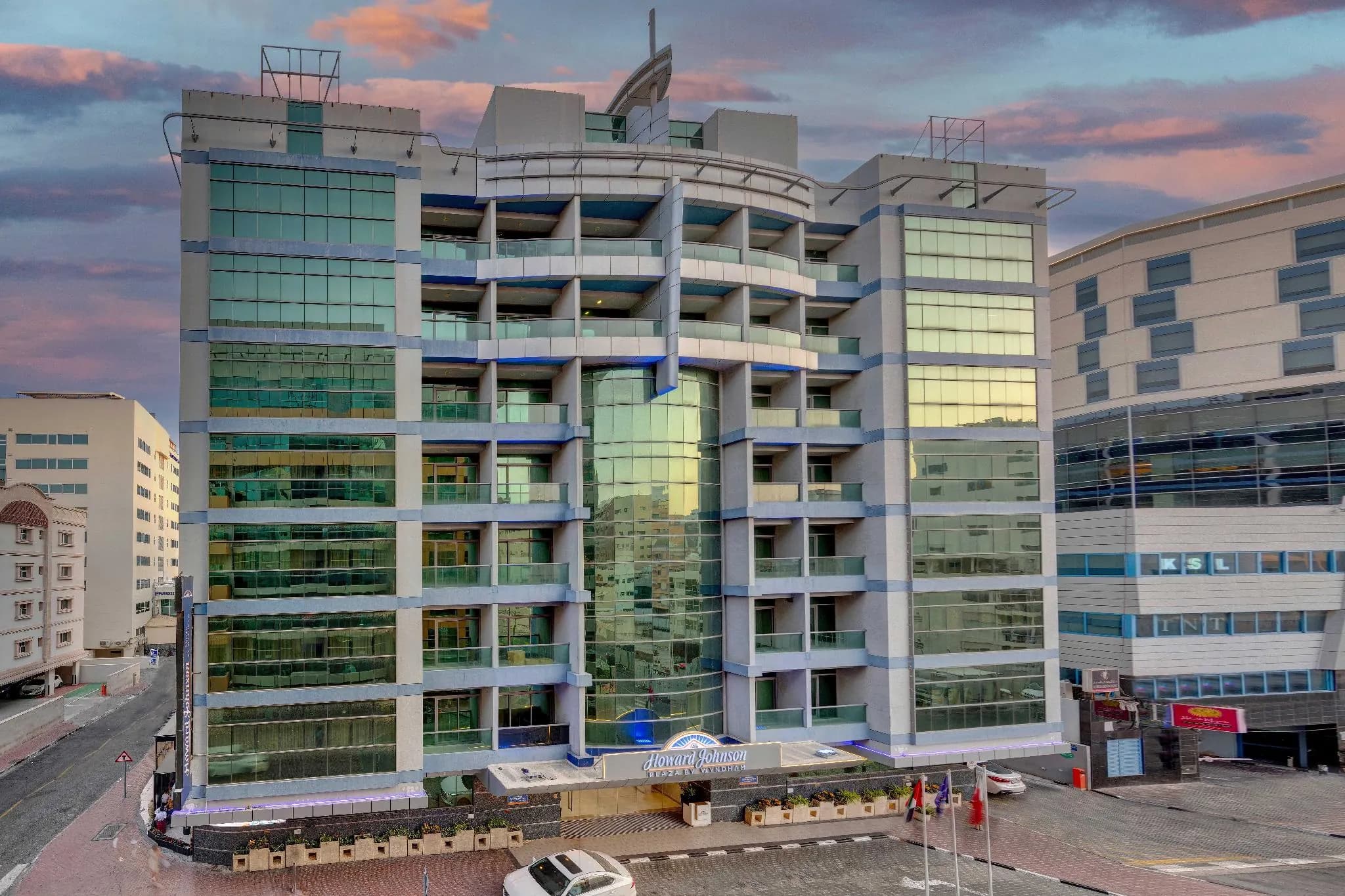 Howard Johnson Plaza by Wyndham Dubai Deira