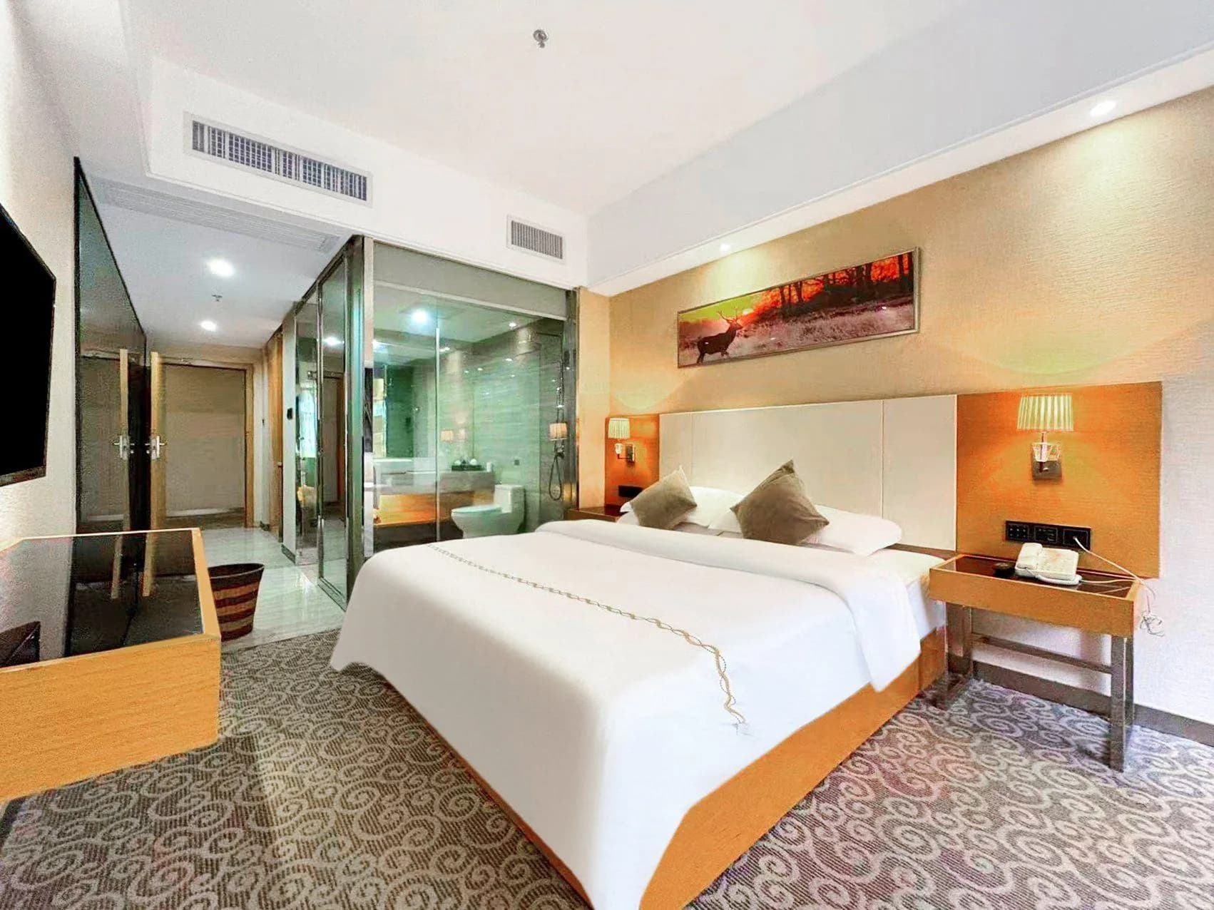 Shenghui Fashion Hotel