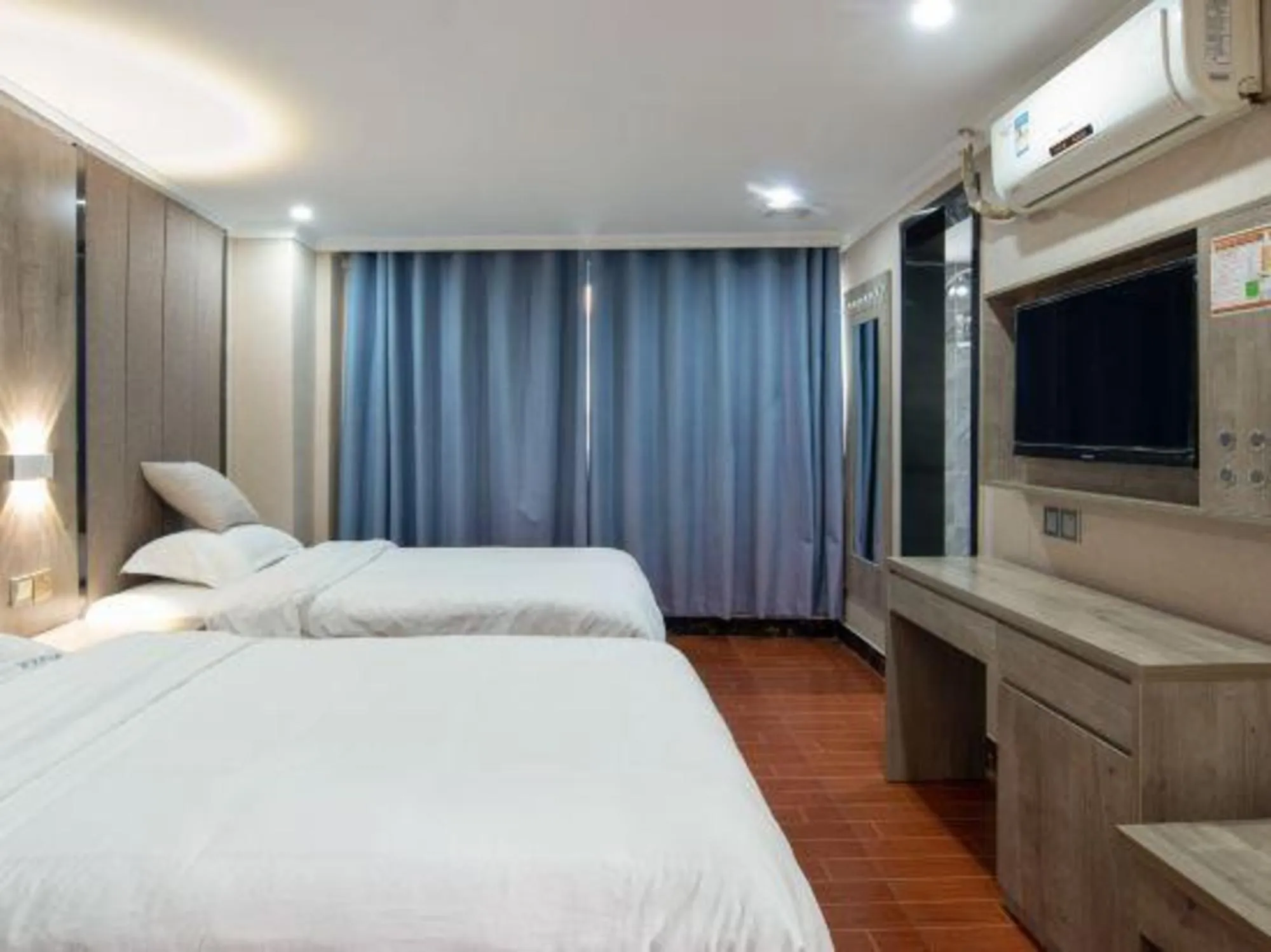 Guanghui Hotel