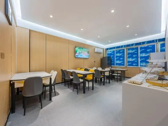 YuanRui Hotel ( Financial City Keyun Road Subway Station Store)