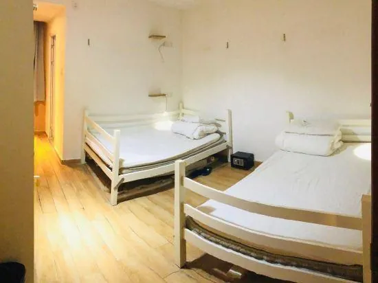 Lazy Gaga Youth Hostel