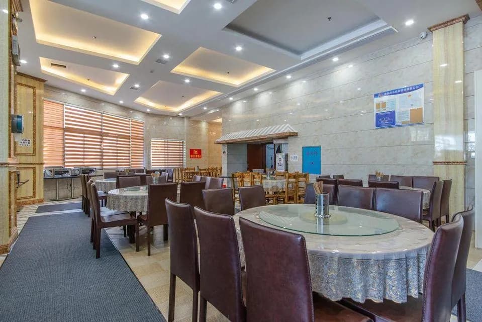 Half Moon Creek Resort Hotel