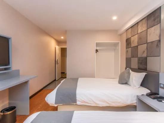 Z Smart Hotel