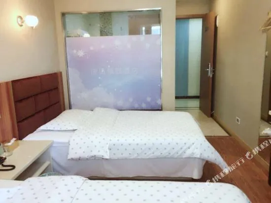 Kangshi Hotel