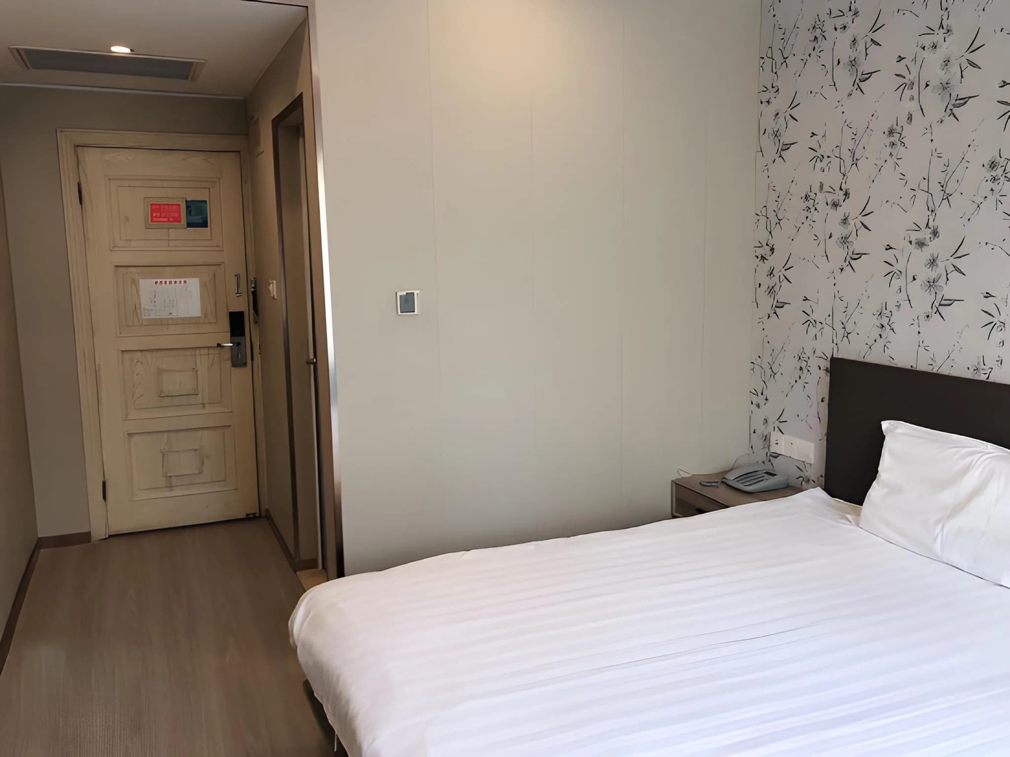 Simu Boutique Hotel (Dalian Road subway station store on the North Bund of Shanghai)