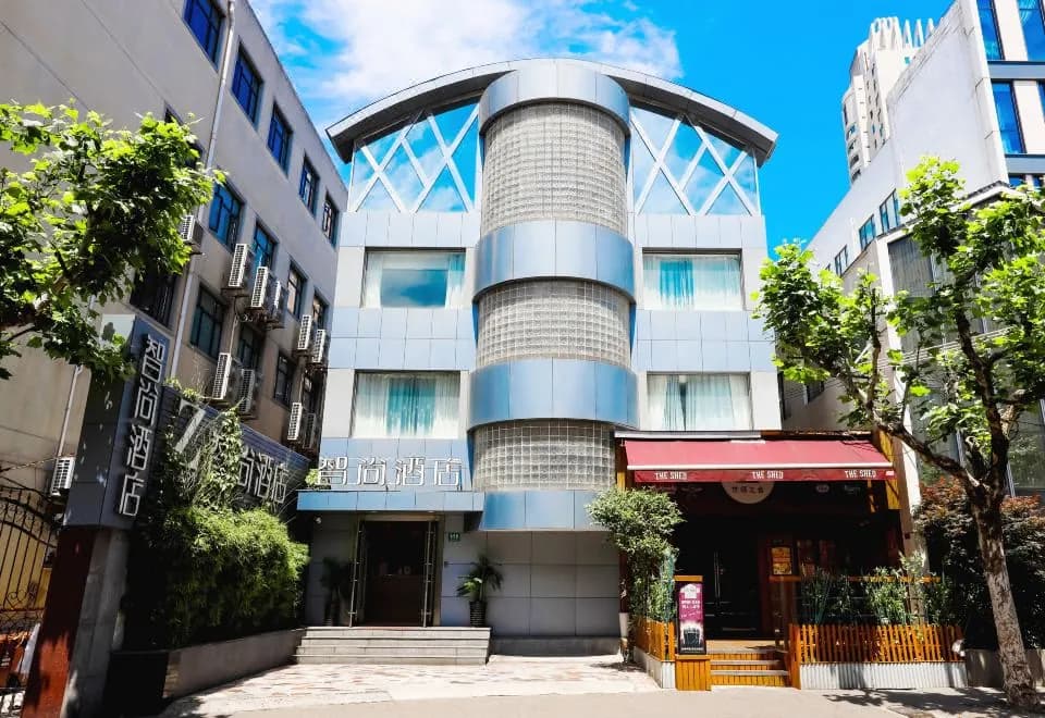 Zhotels (Shanghai West Nanjing Road Westgate Mall)