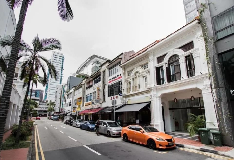 Heritage Collection on Seah -A Digital Hotel