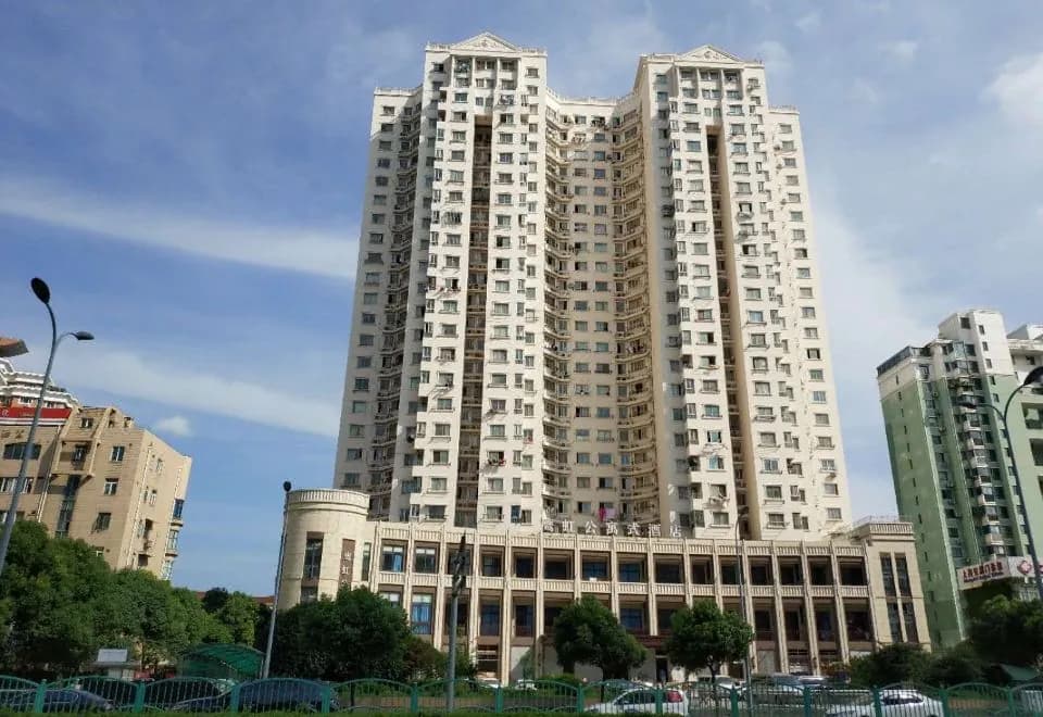 Yinghong Apartment Hotel (Shanghai Jinqiao international store)