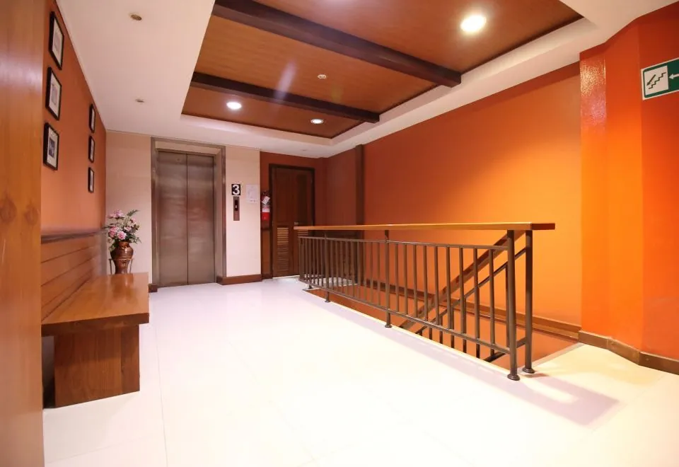 Pannee Lodge Khaosan (SHA Plus)