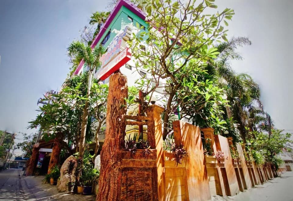 Kaya Place