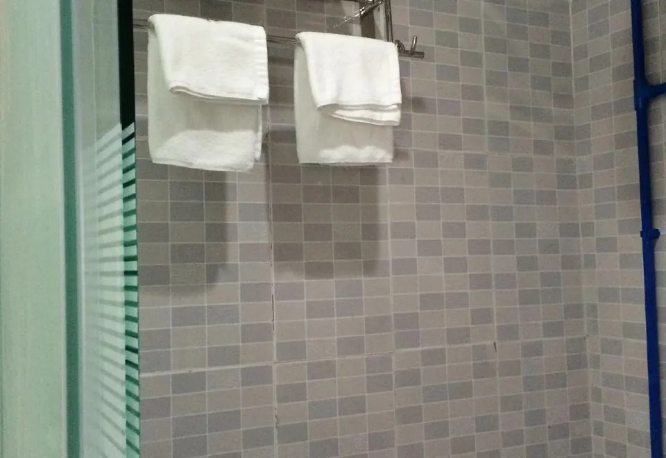 Renhe Apartment